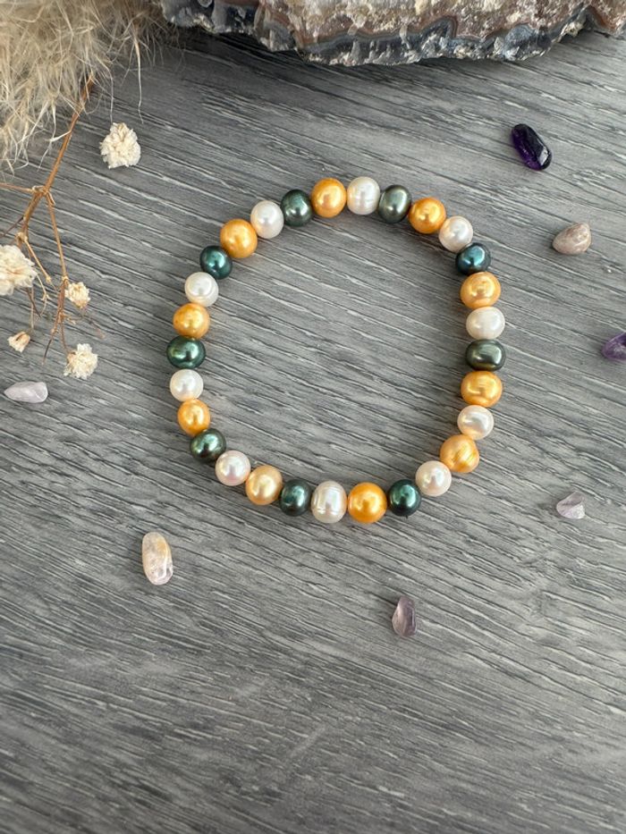 Bracelet en perles nacrées