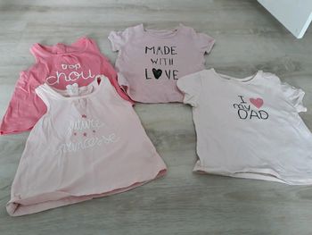 Lot de 4 t shirts et debardeurs kiabi