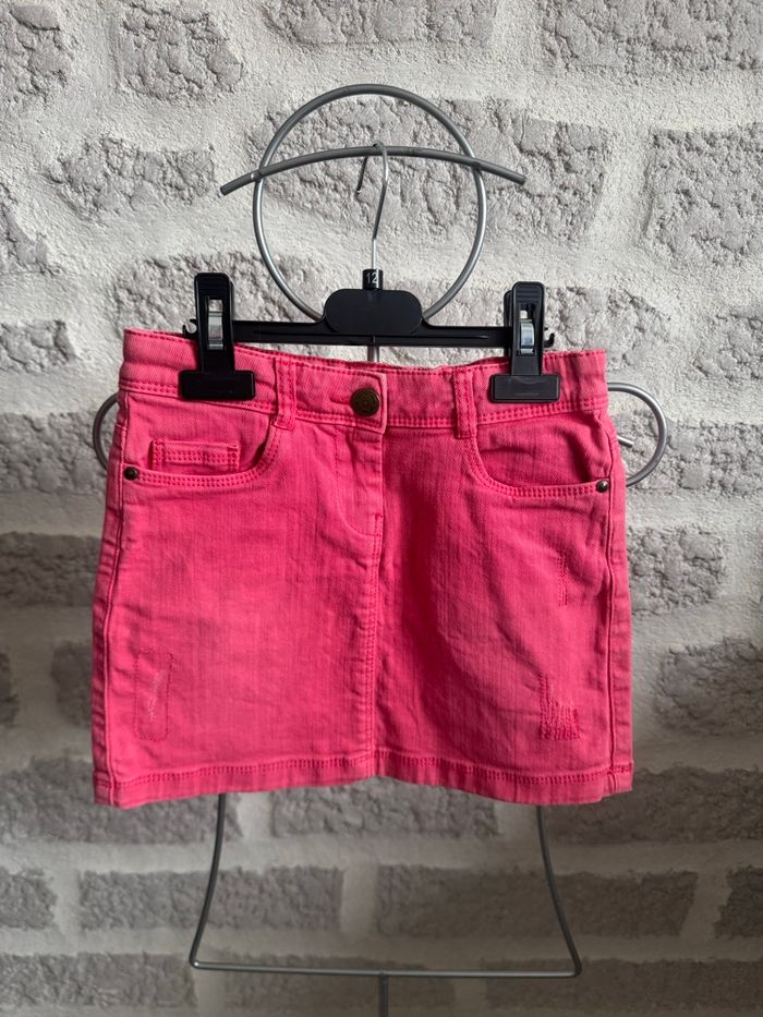 Jupe fille TAO 6 ans rose fushia
