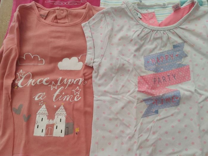 Lot 16 t-shirts 24 mois - photo numéro 7