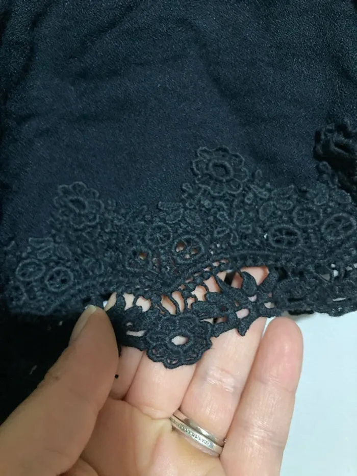 Short noir taille haute Clockhouse C&A– Taille 40 - photo numéro 4