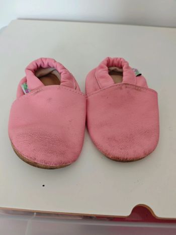 Chaussons rose cuir souple