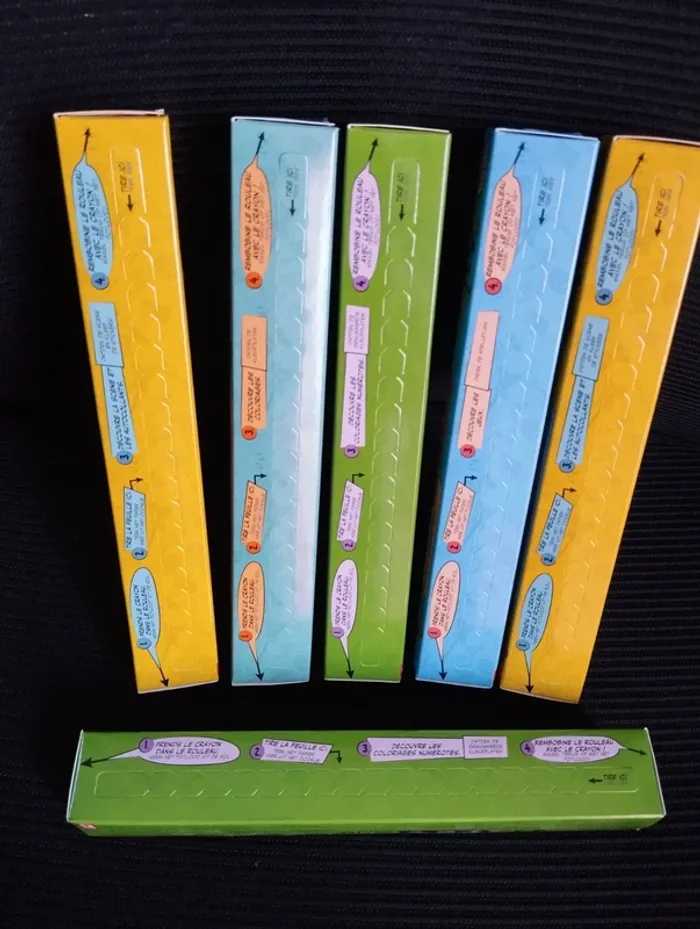 * Lot de 6 rouleaux de coloriage, de jeux et de stickers Les LOUD par Quick - photo numéro 2