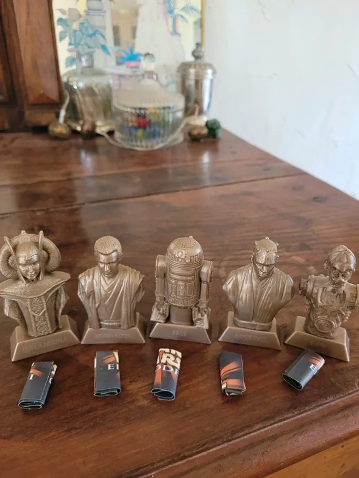 Vends 5 bustes starwars épisode 1 Kellogg's 1999 - photo numéro 10