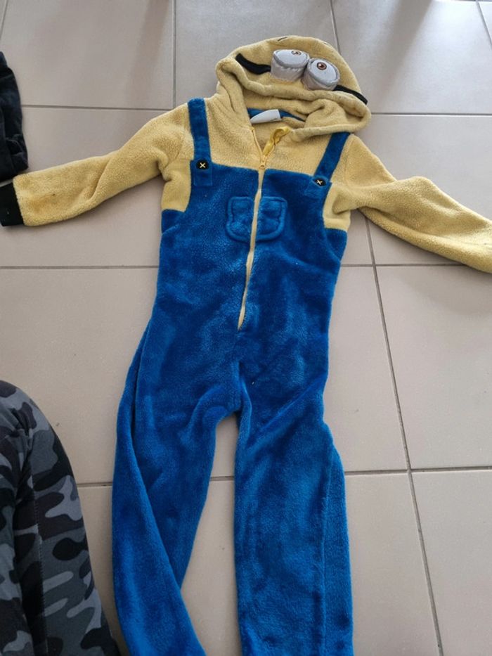 Combinaison minions