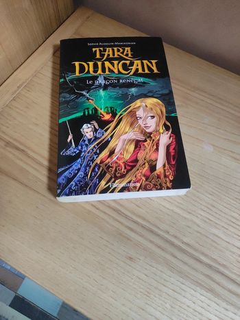 Livre tara Duncan. Le dragon renégat