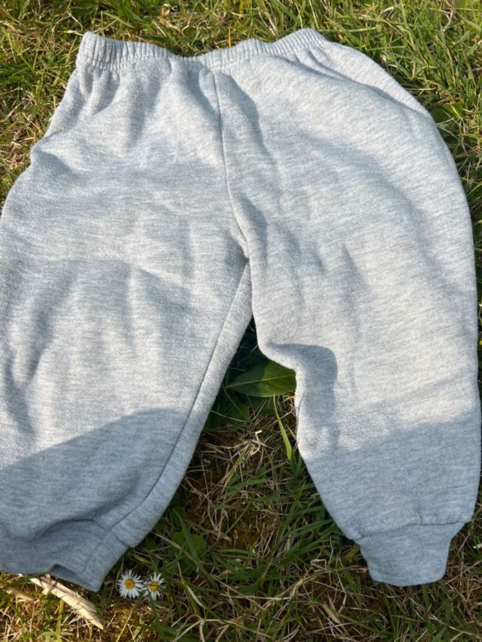 Lot pantalon 24 mois - photo numéro 3
