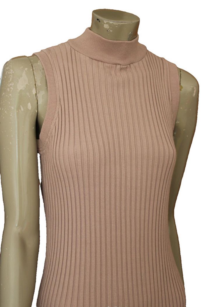 robe pull en maille chaussette  marque zara taille indiquée S = 36/38 - photo numéro 3