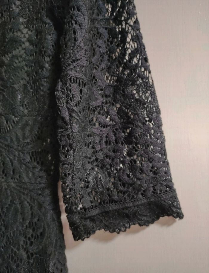 Robe noire en dentelle - photo numéro 4