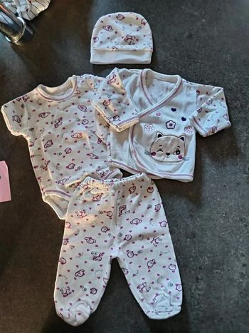 Ensemble 4 pièces 3 mois