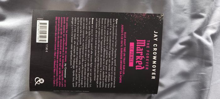 Livre Marked Le prince et le héros  jay crownover - photo numéro 3
