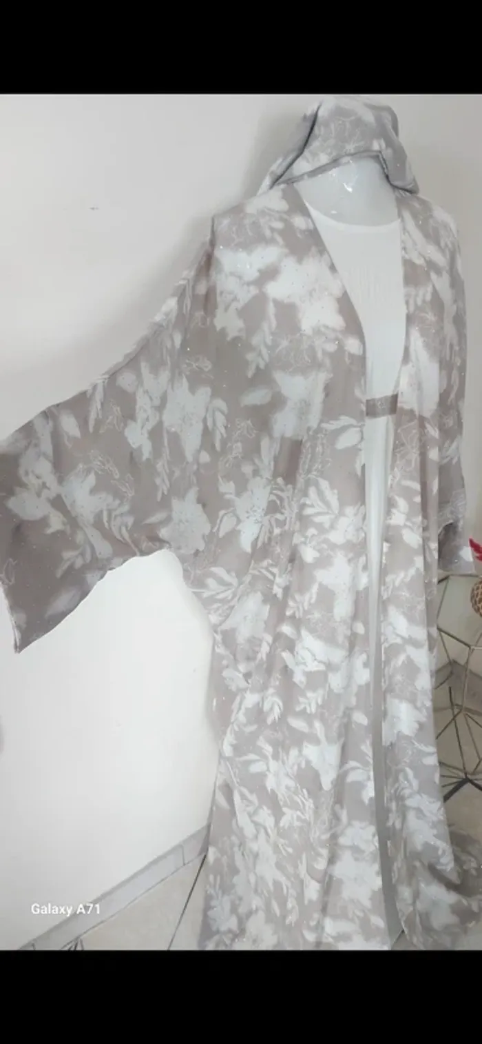 Sublime ensemble émiratie kimono neuf - photo numéro 10