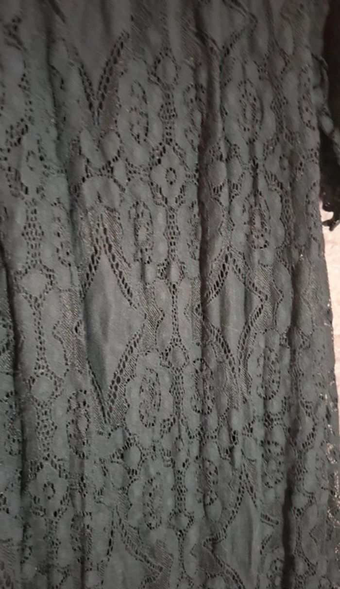Robe dentelle noire - photo numéro 13