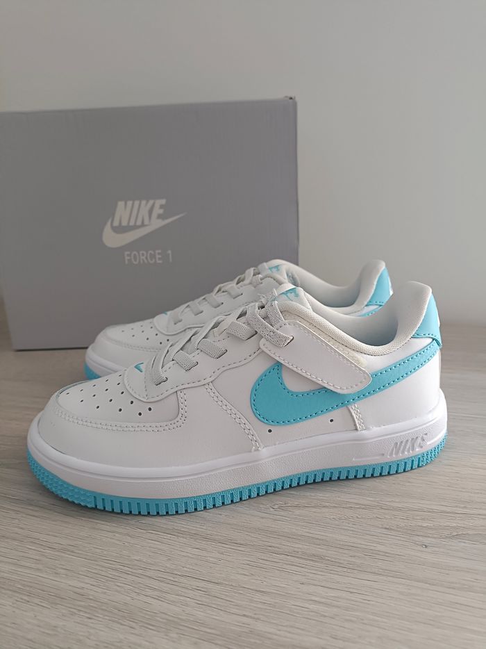 Baskets AF1 Nike 32