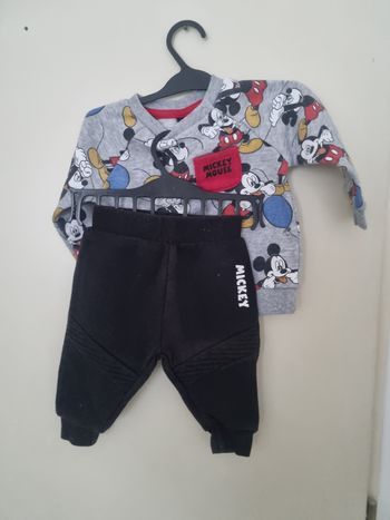 Ensemble primark 6 mois