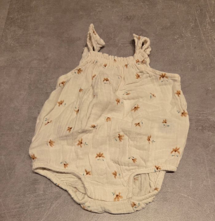 Barboteuse h&m 1-2mois 56cm