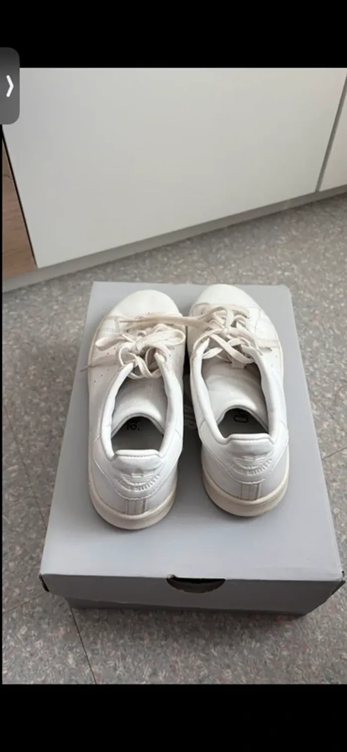 Baskets basses Adidas Stan smith blanches taille 33 - photo numéro 4