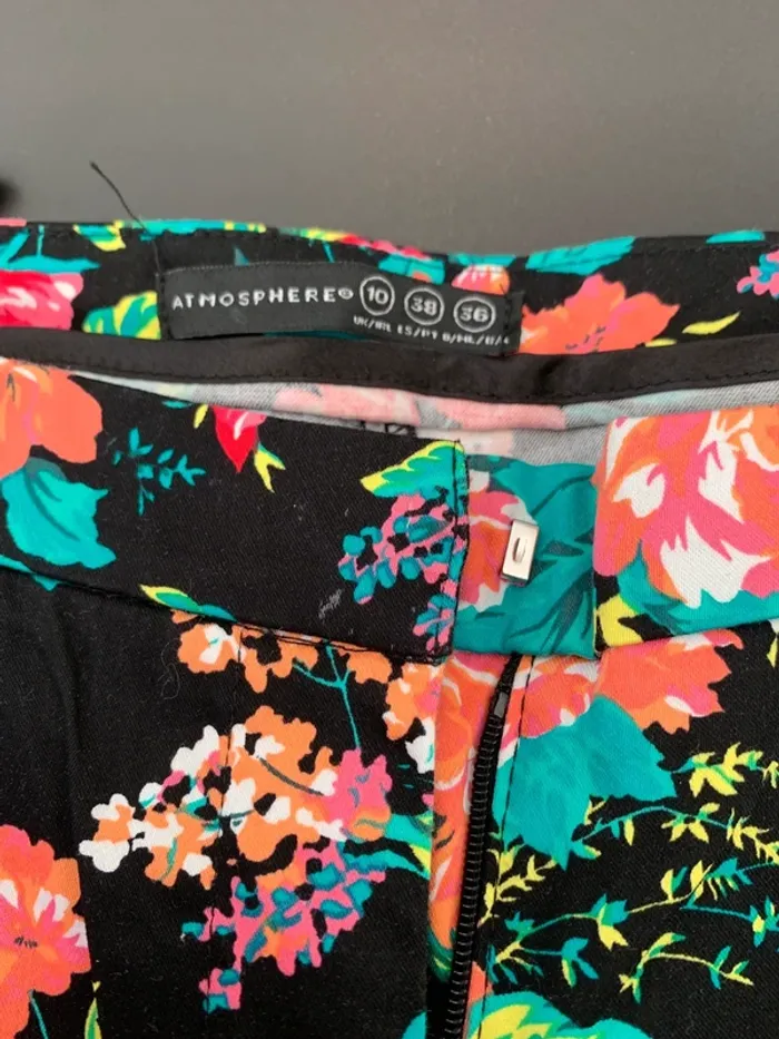 Pantalon fleuris taille 38 - photo numéro 2