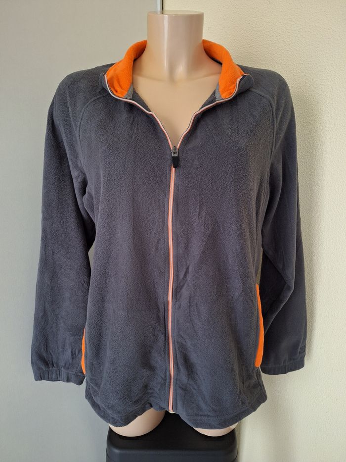 Veste polaire taille M (38-40) marque Starter