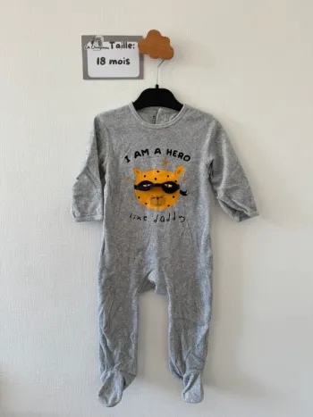 Pyjama / dors bien - taille 18 mois 🌼