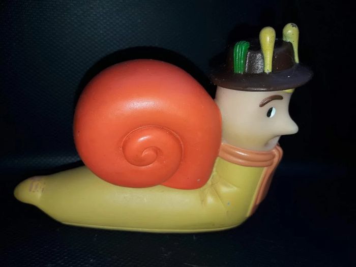 manège enchanté figurine