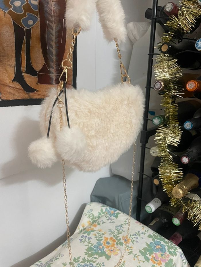 Sac à main élégant en fourrure synthétique avec poignée supérieure et bandoulière - photo numéro 15