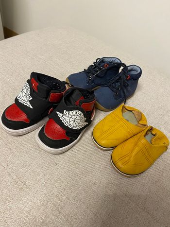 3 paires chaussures / baskets / babouche