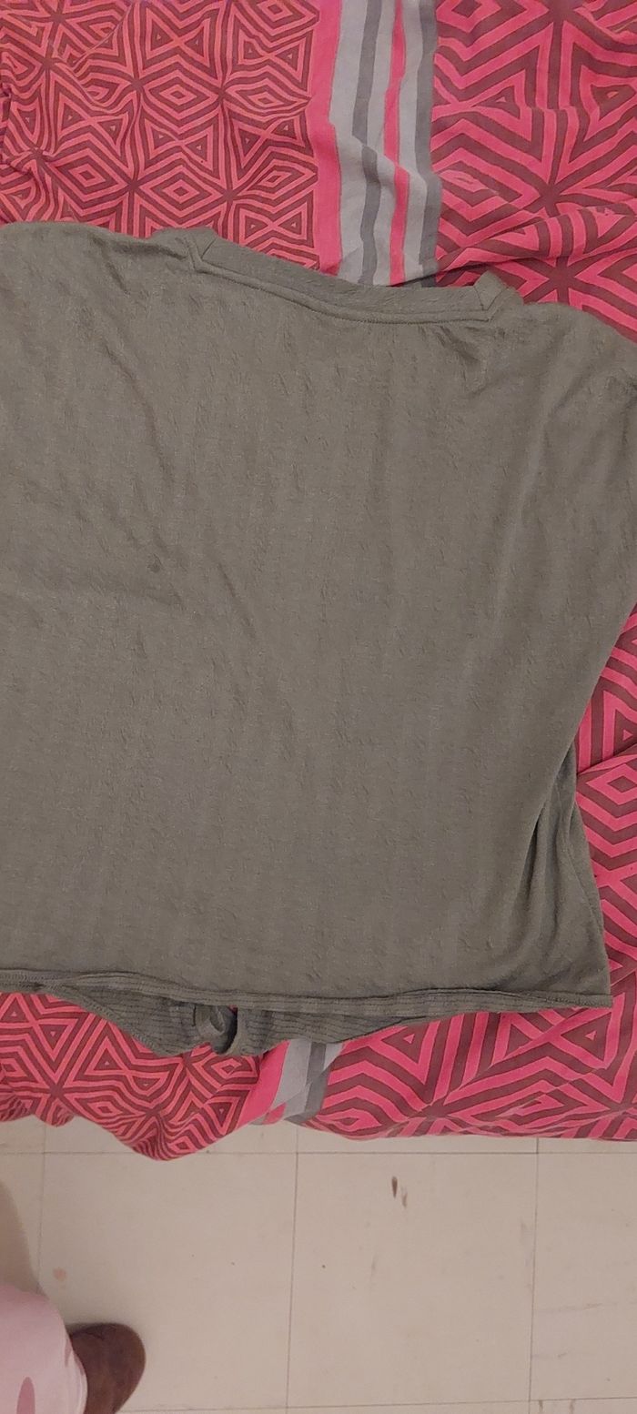 Tee shirt kaki femme - photo numéro 9