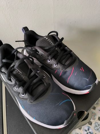 Baskets fitness Charged breathe