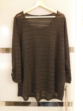Blouse noire transparente