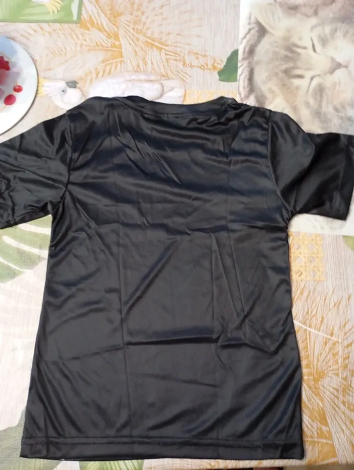 Tee shirt taille 6 ans (342) - photo numéro 3