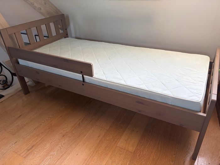 Lit enfant + matelas - photo numéro 3