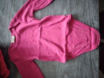 Body manches longues taille 12 mois