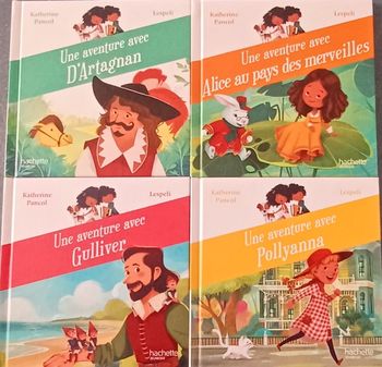 Lot de 4 livres "Au pays des livres"