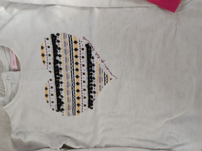 Lot 2 t shirts 4 ans - photo numéro 3