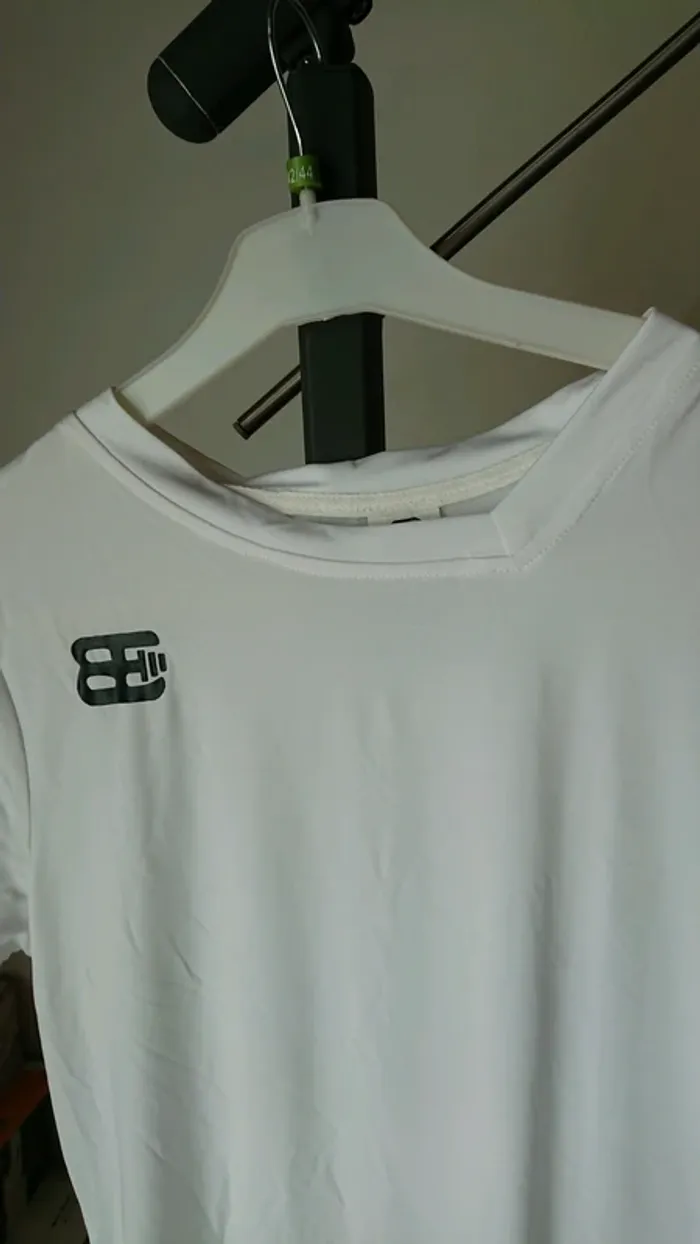 T-shirt homme neuf - photo numéro 2