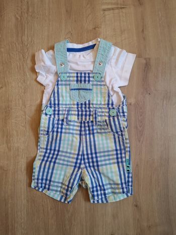 Ensemble salopette short et t-shirt 1 mois