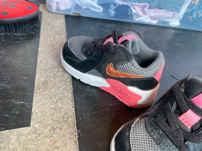 Chaussure air max taille 19,5 - photo numéro 2