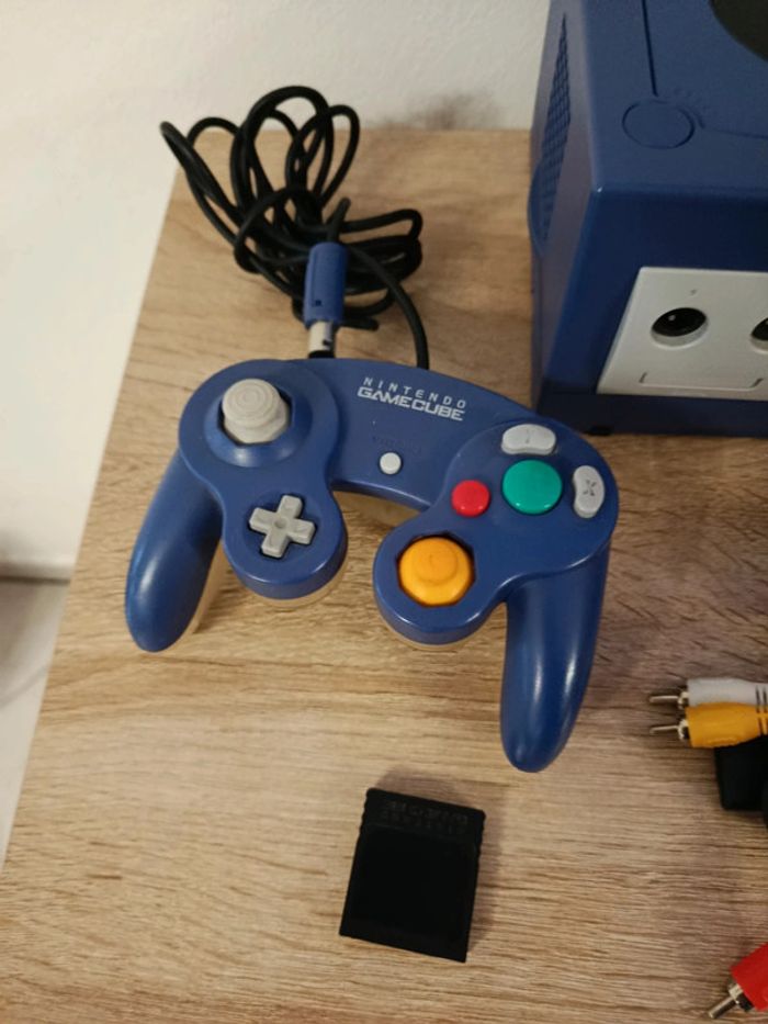 Nintendo GameCube violette manette câble et carte mémoire - photo numéro 2