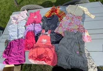 Lots Vêtements fille 12 mois
