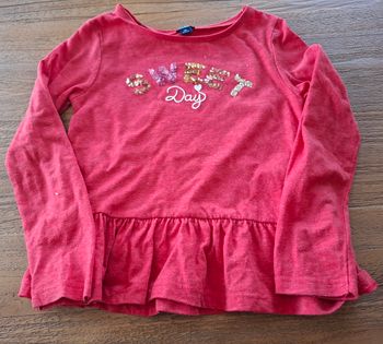 ❤️✨ Haut fille rouge “Sweet Day” à sequins – manches longues