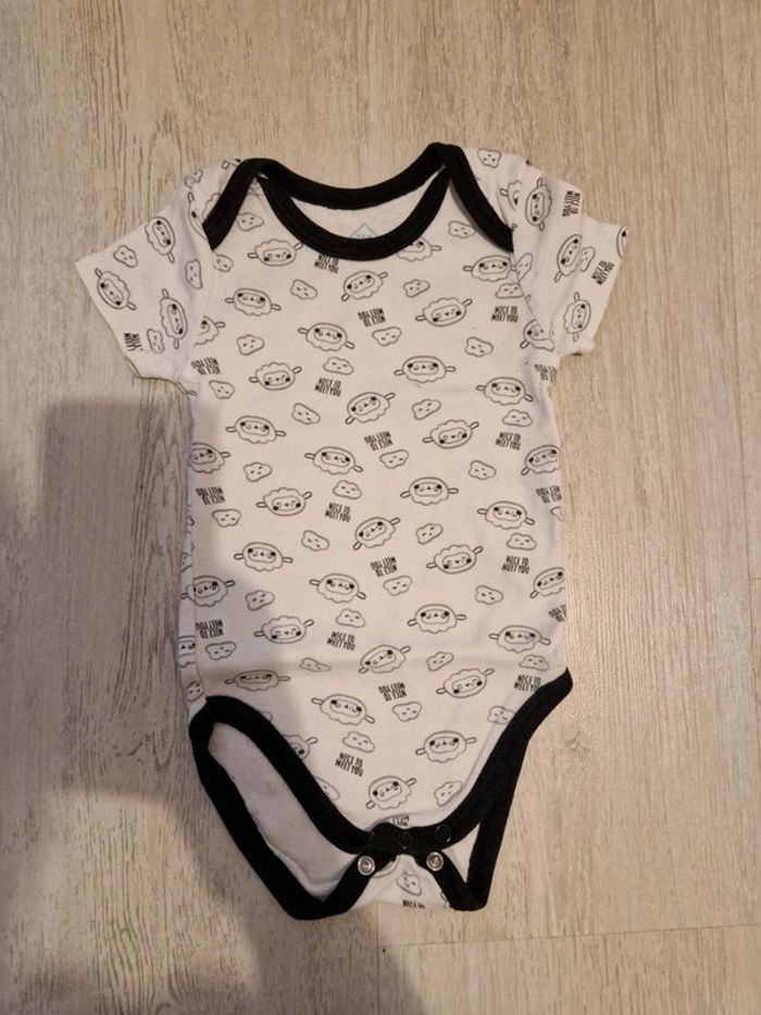 Body manches courtes 6 mois