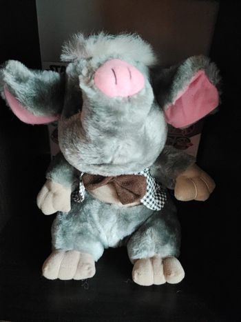 Peluche éléphant 30cm environ