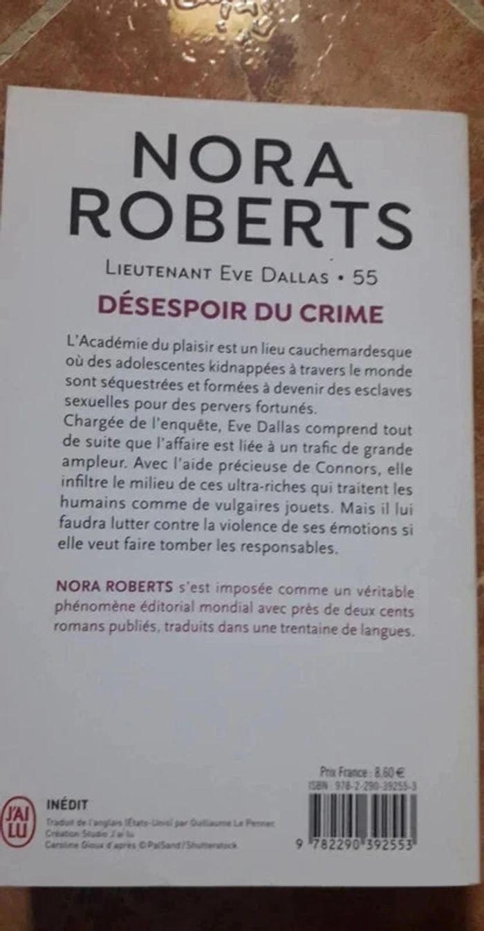 Livre / Nora Roberts / Désespoir du crime / Tome 55. - photo numéro 2