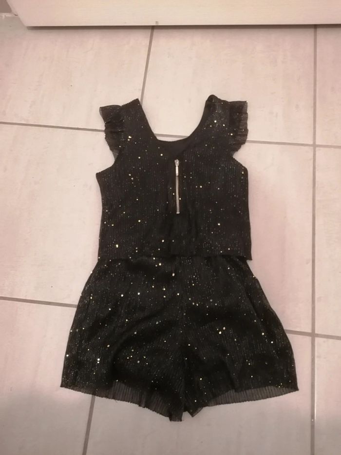 Combi short avec paillettes multicolore et dorées neuf juste lavé taille 4 ans - photo numéro 3