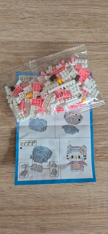 Mini blocs de construction Hello kitty.