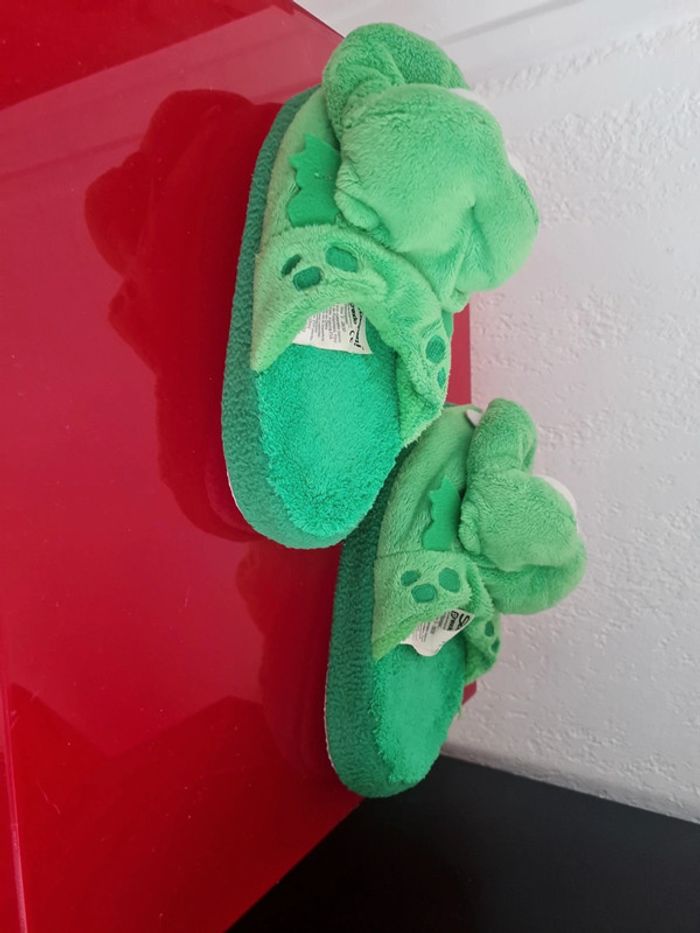 Chaussons crocodile 🐊 stompeez 28-30 comme neuf - photo numéro 8