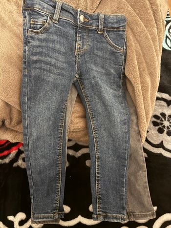 Lot 2  jeans enfants 