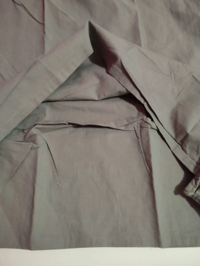 Taie d'oreiller carrée 100% coton gris de 65 x 70 cm - photo numéro 3