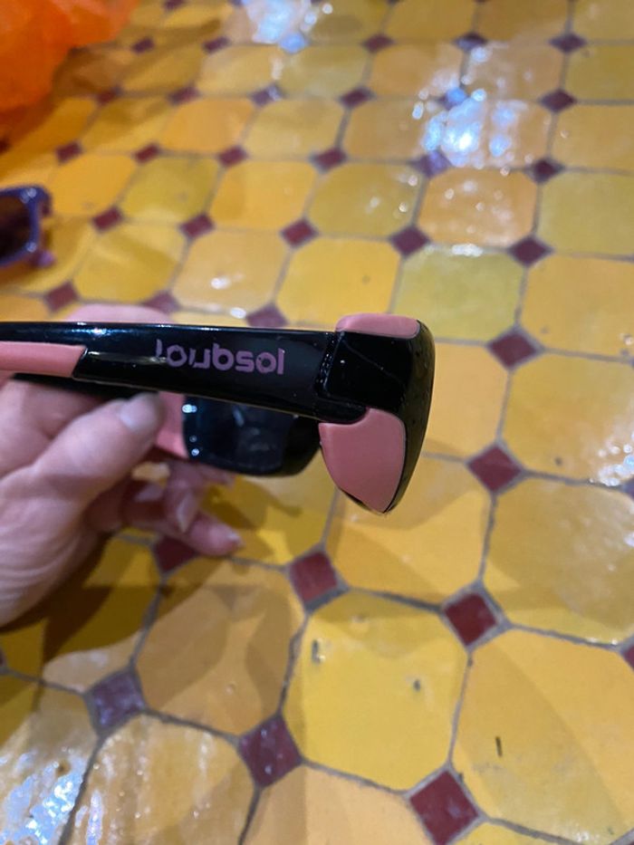 Lunettes de soleil - photo numéro 4